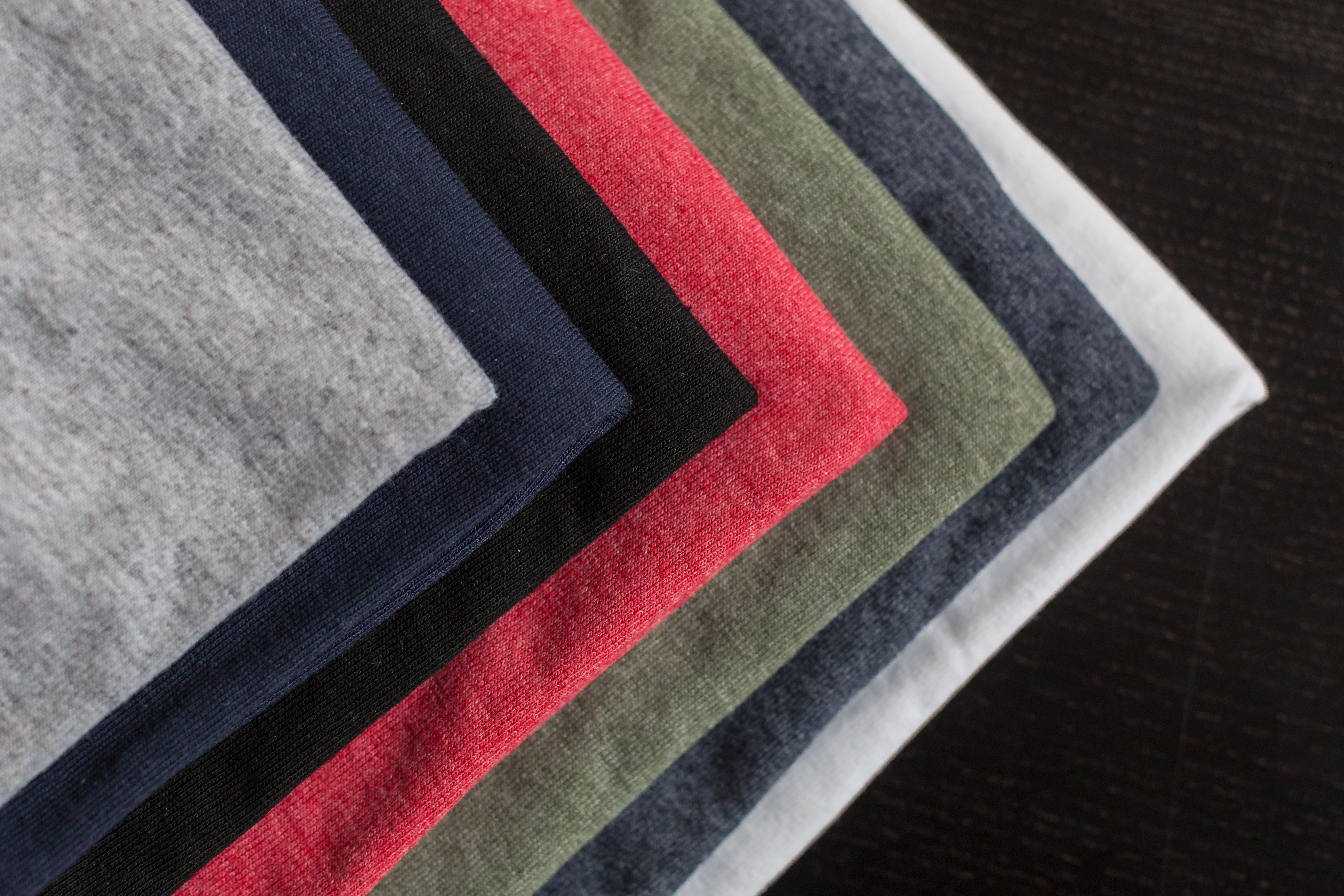 Synchronised Pre-emptive Unbranded Plastic Chicken- Games- Kemmer, Lueilwitz and Schaefer- aststaj